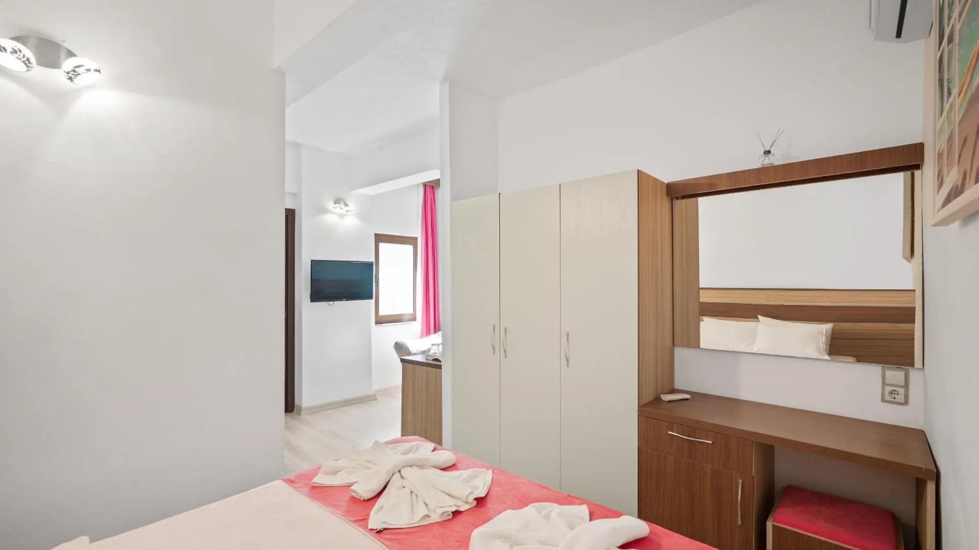 Eden Pyara Hotel Turunc